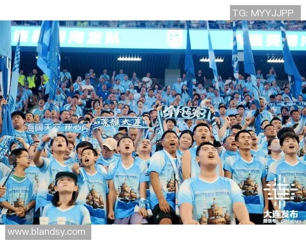 带布球星风采:那些足球场上以头巾展现个性的球员们